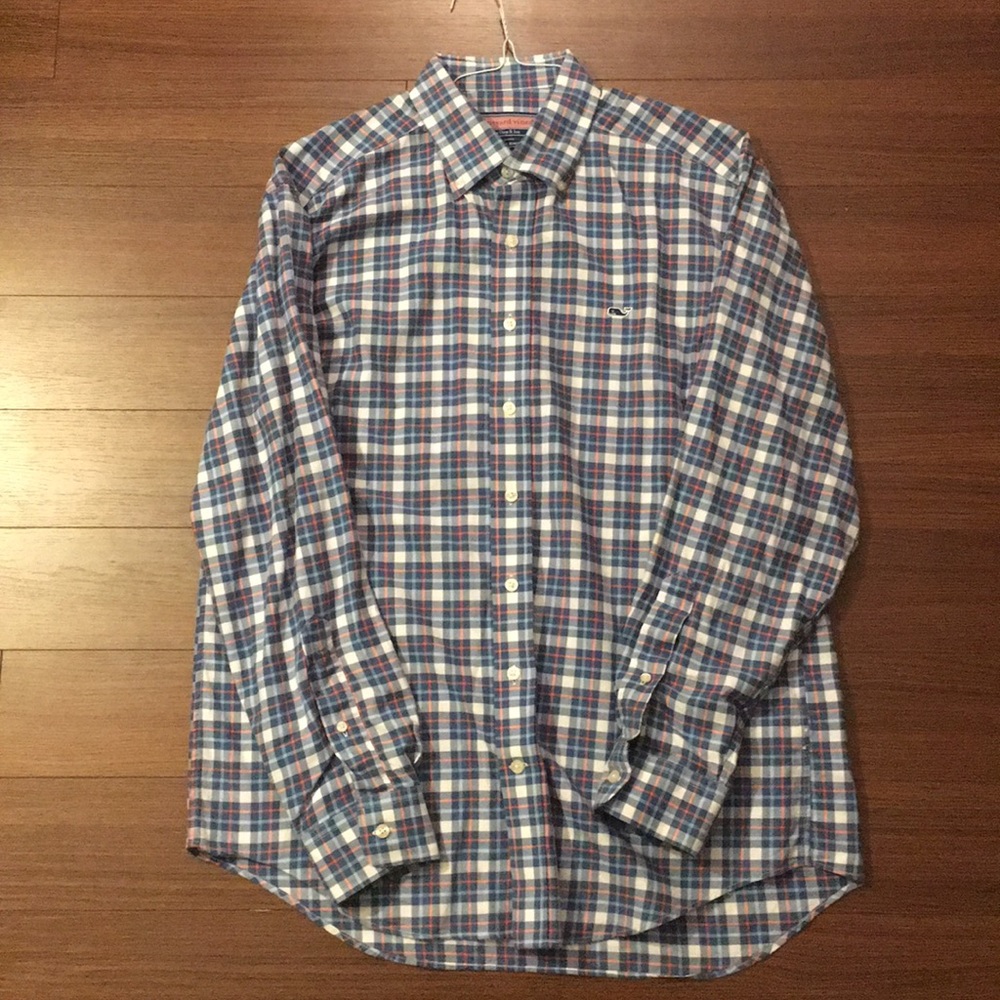 Men’s Vineyard Vines Button Down (M)